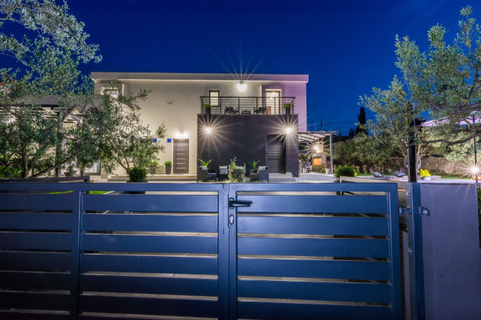 Villa Rossa mit beheiztem Pool und Whirlpool, Ždrelac, Insel Pa&scaron;man, Kroatien Ždrelac