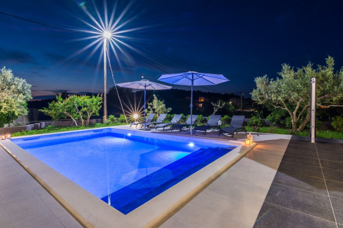 Villa Rossa mit beheiztem Pool und Whirlpool, Ždrelac, Insel Pa&scaron;man, Kroatien Ždrelac